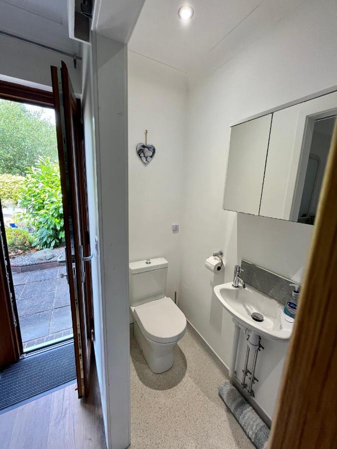 Coastal Garden Annex With Log Fire & Summer House Aberporth Exterior foto